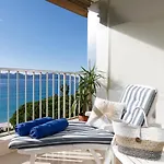 On La Croisette Fabulous Sea View 1 Bed Apartment