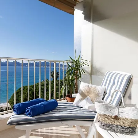 On La Croisette Fabulous Sea View 1 Bed Apartment
