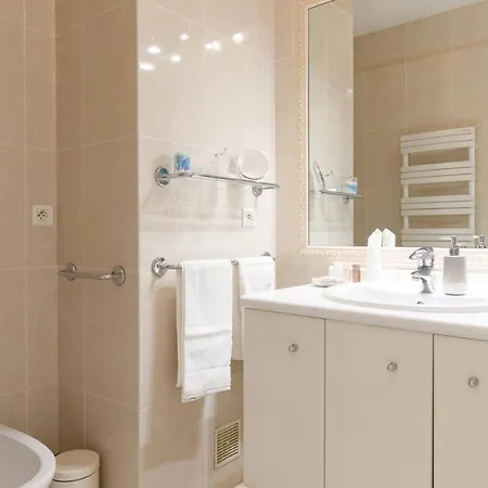 On La Croisette Fabulous Sea View 1 Bed קאן