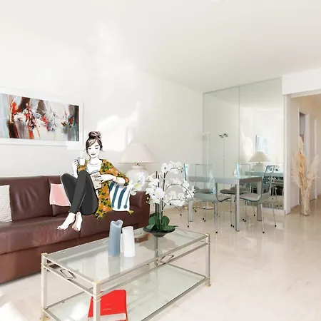 On La Croisette Fabulous Sea View 1 Bed