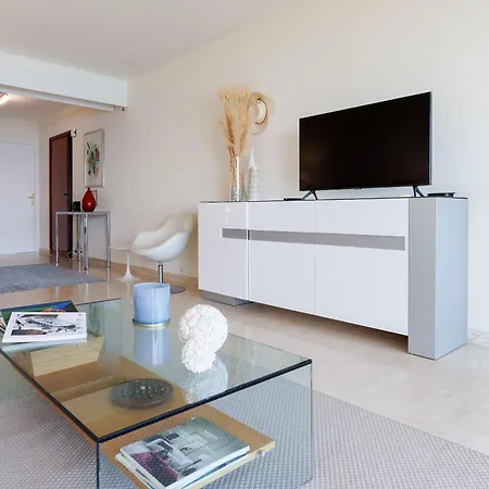 On La Croisette Fabulous Sea View 1 Bed * Cannes