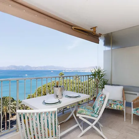 On La Croisette Fabulous Sea View 1 Bed Cannes