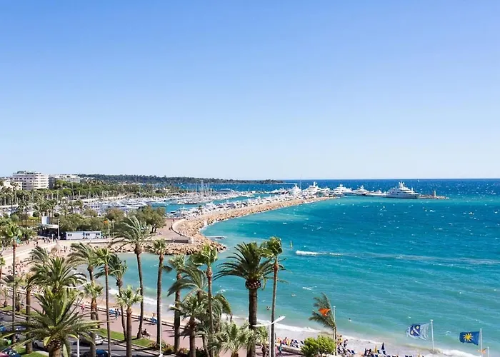 On La Croisette Fabulous Sea View 1 Bed Cannes